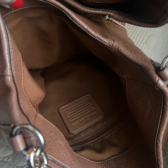 Coach Hobo - Picture 9 of 9